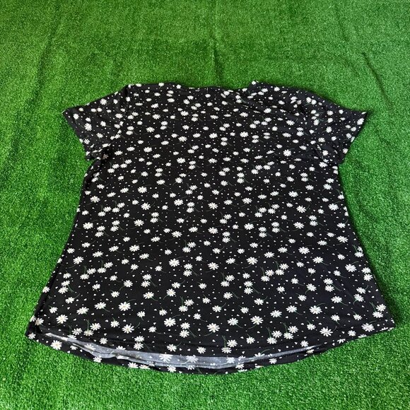 Emily Stacy Short Sleeve Round Neck Super Soft Black Floral T-Shirt Plus Size 3X - Picture 9 of 13